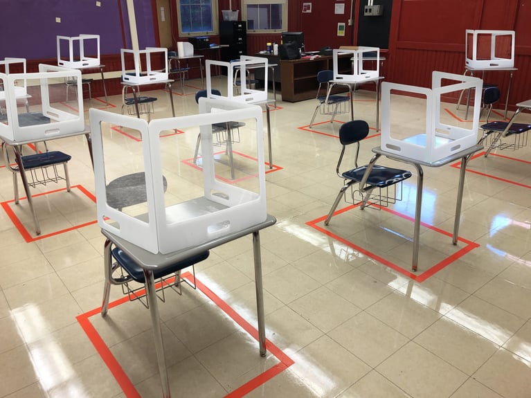 Bring Safety and Reliability to Your School With Mobile Desktop Screens Bring Safety and Reliability to Your School With Mobile Desktop Screens