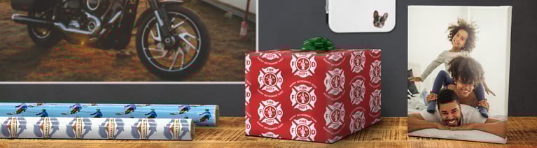 3 Different Ways to Use Custom Prints to Spread Holiday Cheer 3 Different Ways to Use Custom Prints to Spread Holiday Cheer